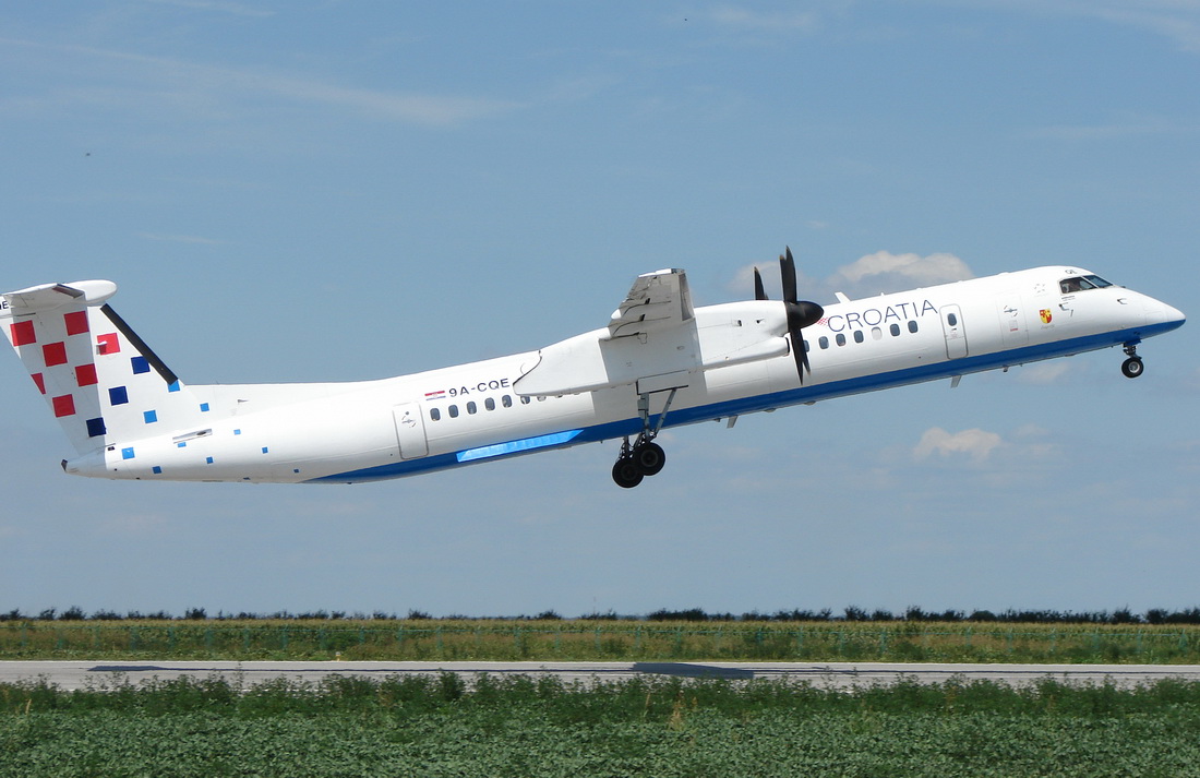 DHC-8-402Q Dash 8 Croatia Airlines 9A-CQE Osijek-Klisa (OSI/LDOS) July_17_2012.