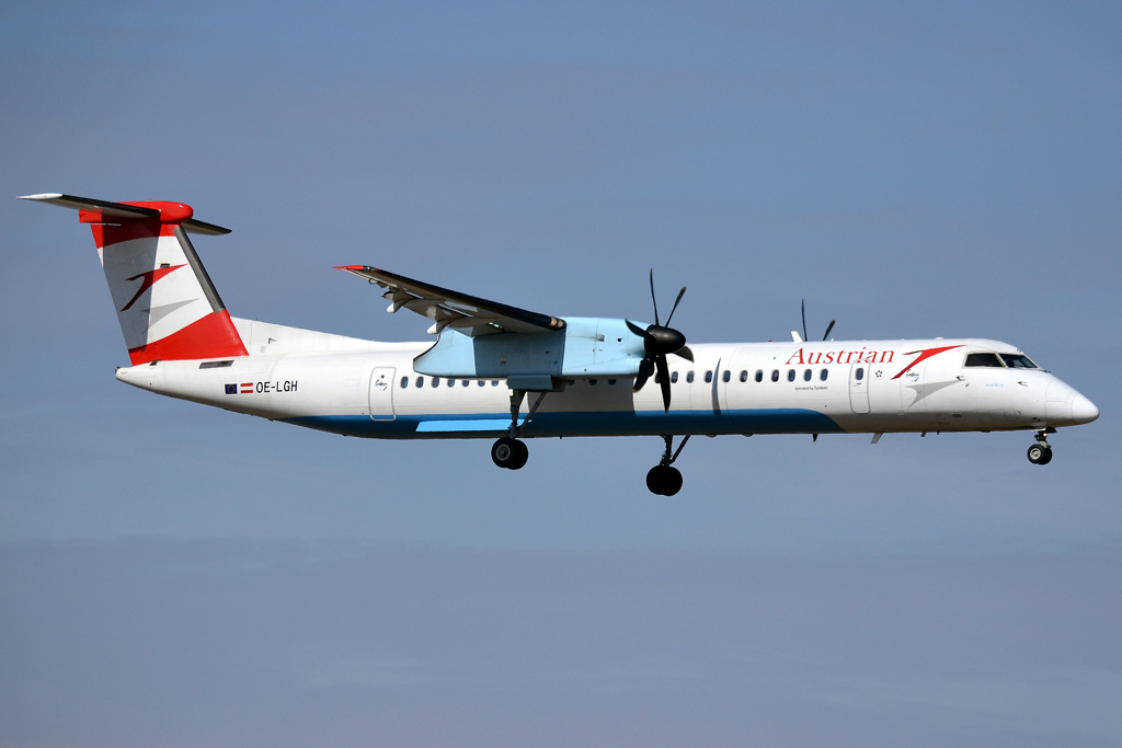 DHC-8-402Q Dash 8 Austrian Arrows (Tyrolean Airways) OE-LGH Prague_Ruzyne (PRG/LKPR) March_24_2013