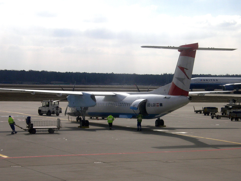 DHC-8-402Q Dash 8 Austrian Arrows (Tyrolean Airways) OE-LGB Frankfurt_Main March_08_2010