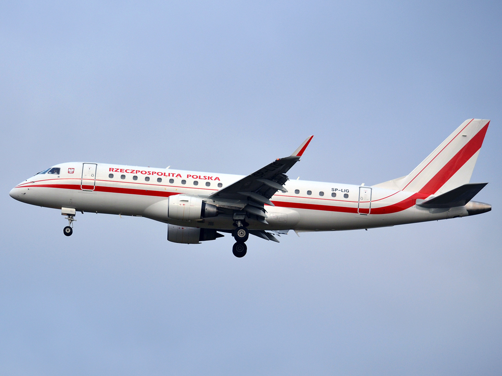 ERJ-175-200LR Poland Government SP-LIG Prague_Ruzyne (PRG/LKPR) December_23_2011