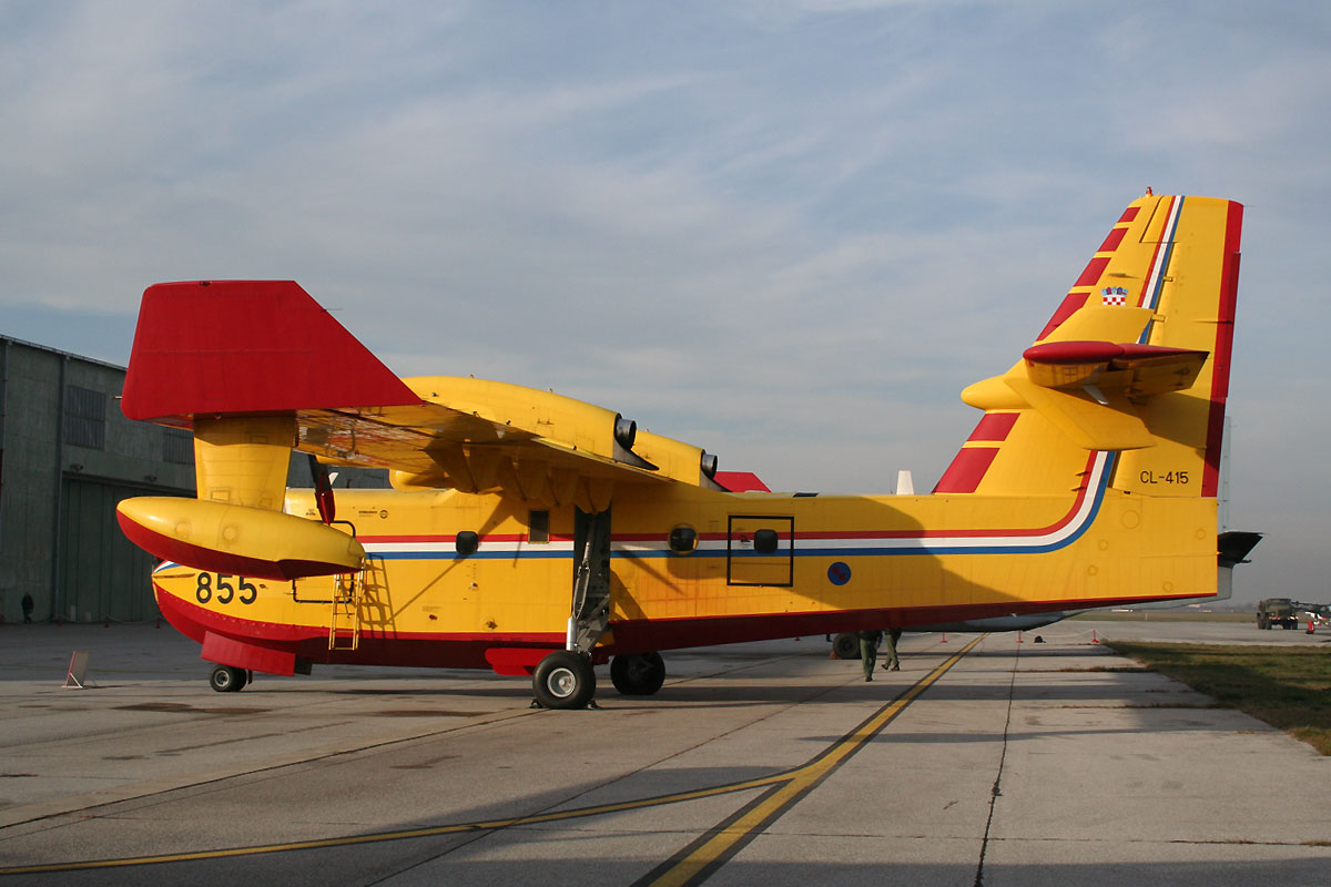 Canadair CL-415 Croatia Air Force HRZ 855 Zagreb_Pleso (ZAG/LDZA) December_9_2011