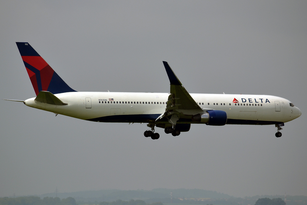 B767-332/ER Delta Air Lines N192DN Prague_Ruzyne (PRG/LKPR) June_07_2013