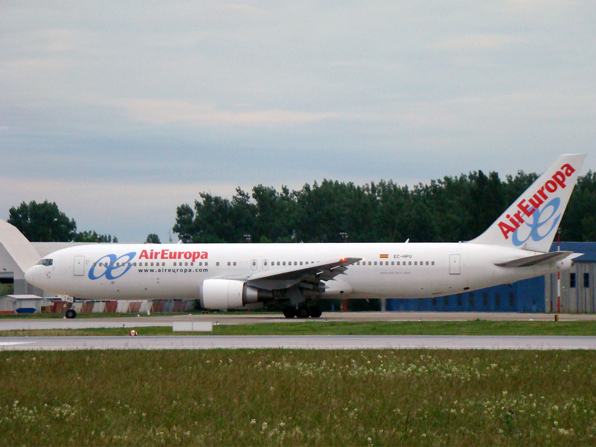 B767-3Q8/ER Air Europa EC-HPU Zagreb_Pleso June_1_2010