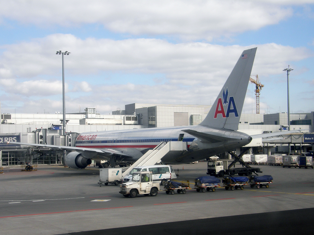 B767-323/ER American Airlines N386AA Frankfurt_Main March_08_2010