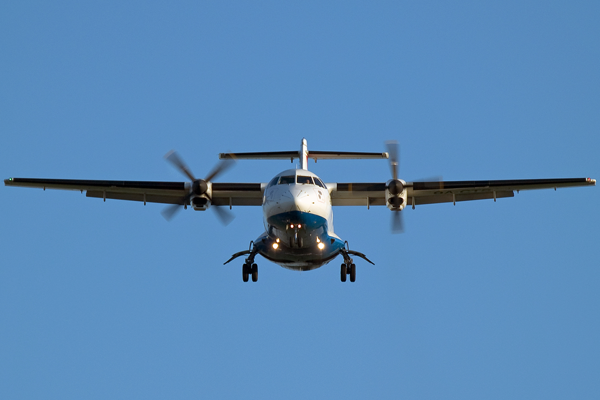 ATR-42-300QC Croatia Airlines 9A-CTS Wien_Schwechat (VIE/LOWW) April_8_2007