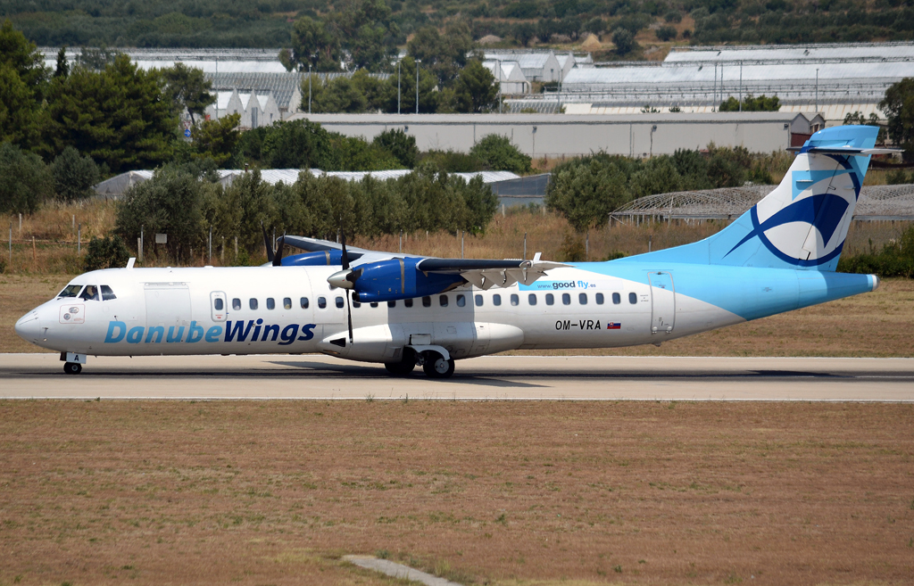 ATR-72-202 Danube Wings OM-VRA Split_Resnik (SPU/LDSP) August_09_2013