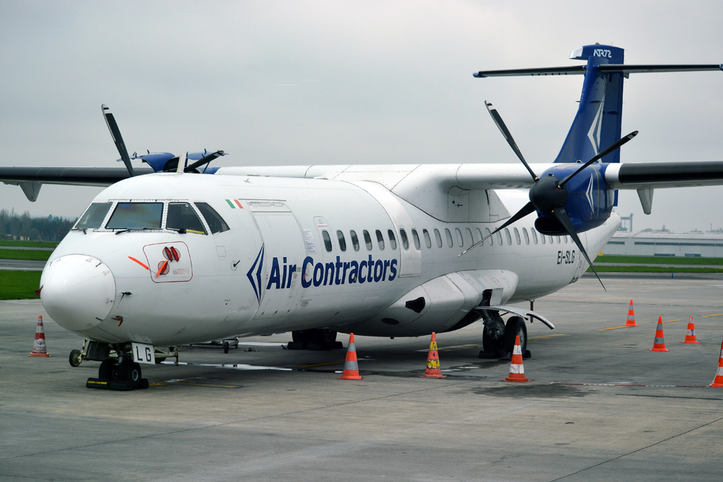 ATR-72-202F Air Contractors EI-SLG Prague_Ruzyne (PRG/LKPR) April_28_2013