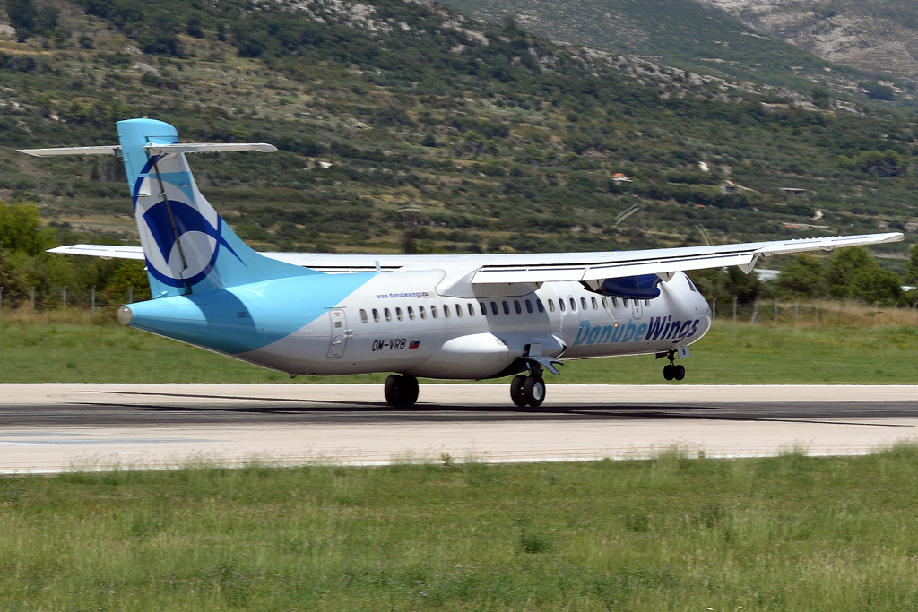 ATR-72-202 Danube Wings OM-VRB Split_Resnik (SPU/LDSP) August_6_2011