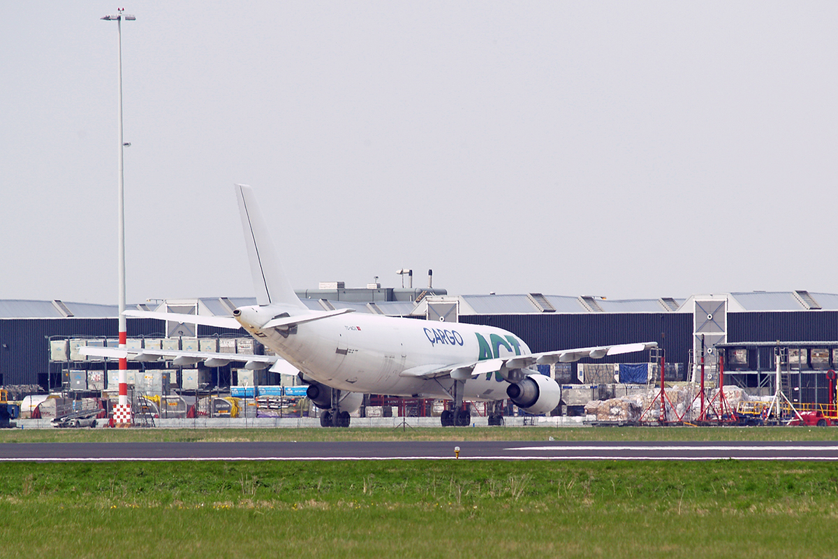 A300B4-203(F) ACT Cargo TC-ACU Amsterdam Schiphol April_21_2006