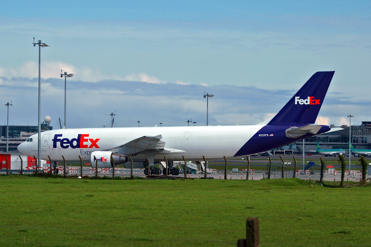 A300B4-622R FedEx Express N727FD Dublin_Collinstown April_10_2009