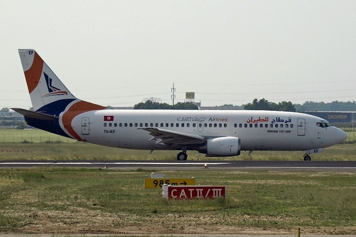 B737-3Q8 Karthago Airlines TS-IEF Berlin_Schonefeld May_30_2008