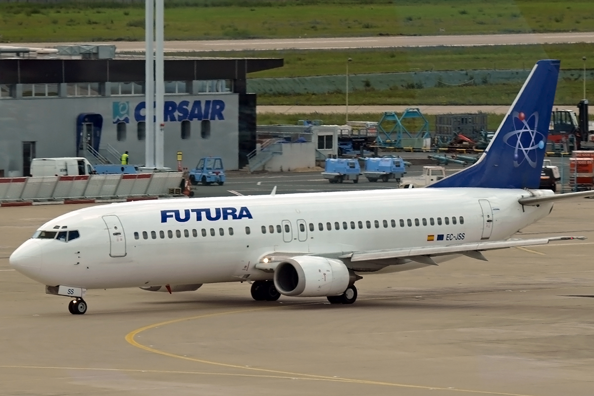 B737-4K5 Futura International Airways EC-JSS Paris_Orly_Sud June_25_2007