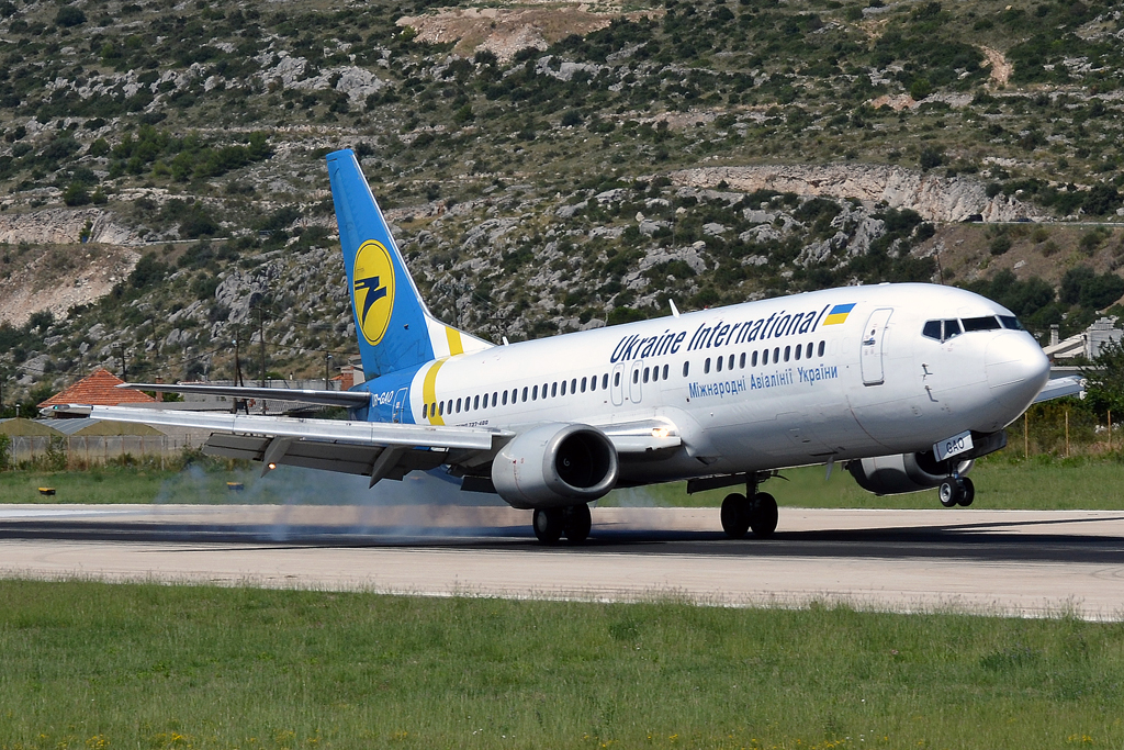 B737-4Z9 Ukraine International Airlines UR-GAO Split_Resnik (SPU/LDSP) August_6_2011