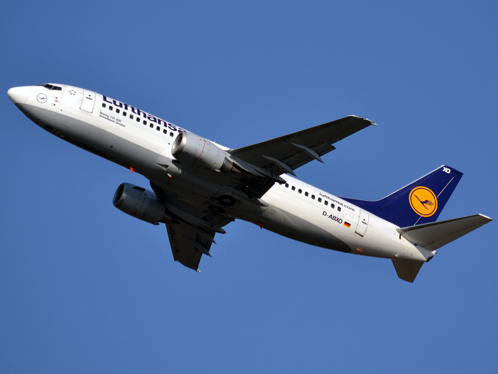 B737-330 Lufthansa D-ABXO Cologne_Bonn (CGN/EDDK) April_08_2012