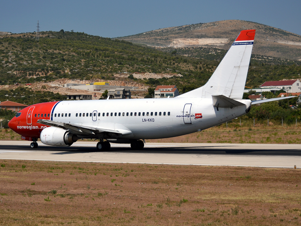 B737-33V Norwegian Air Shuttle LN-KKD Split_Resnik (SPU/LDSP) August_04_2012