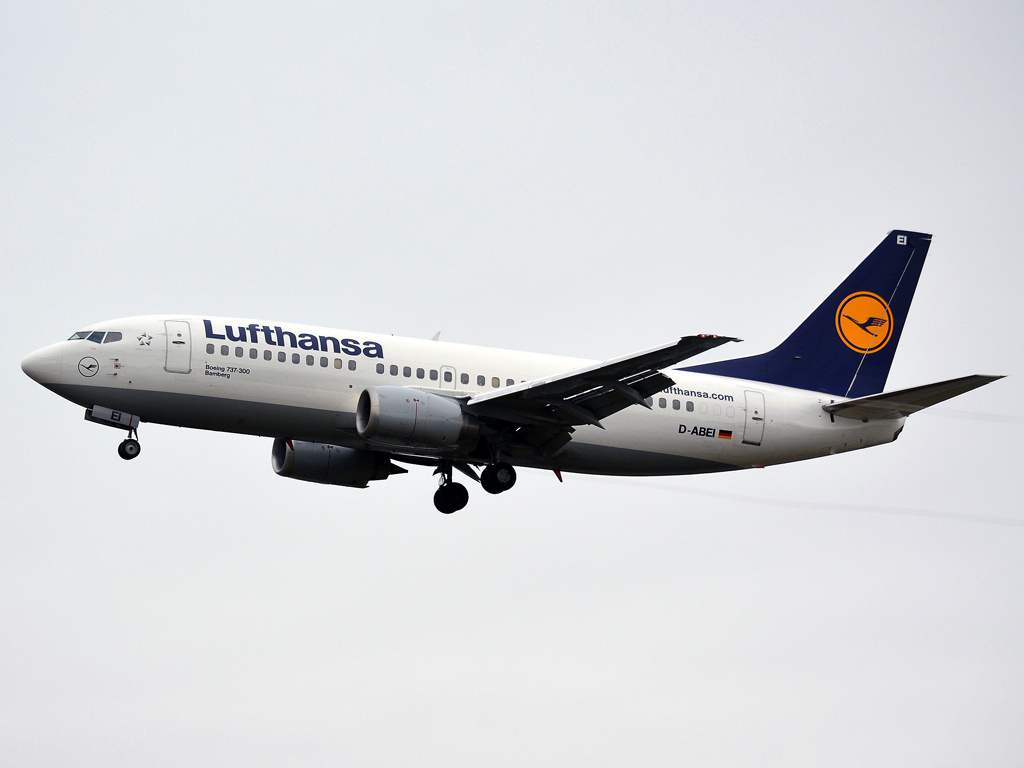 B737-330 Lufthansa D-ABEI Prague_Ruzyne (PRG/LKPR) December_23_2011