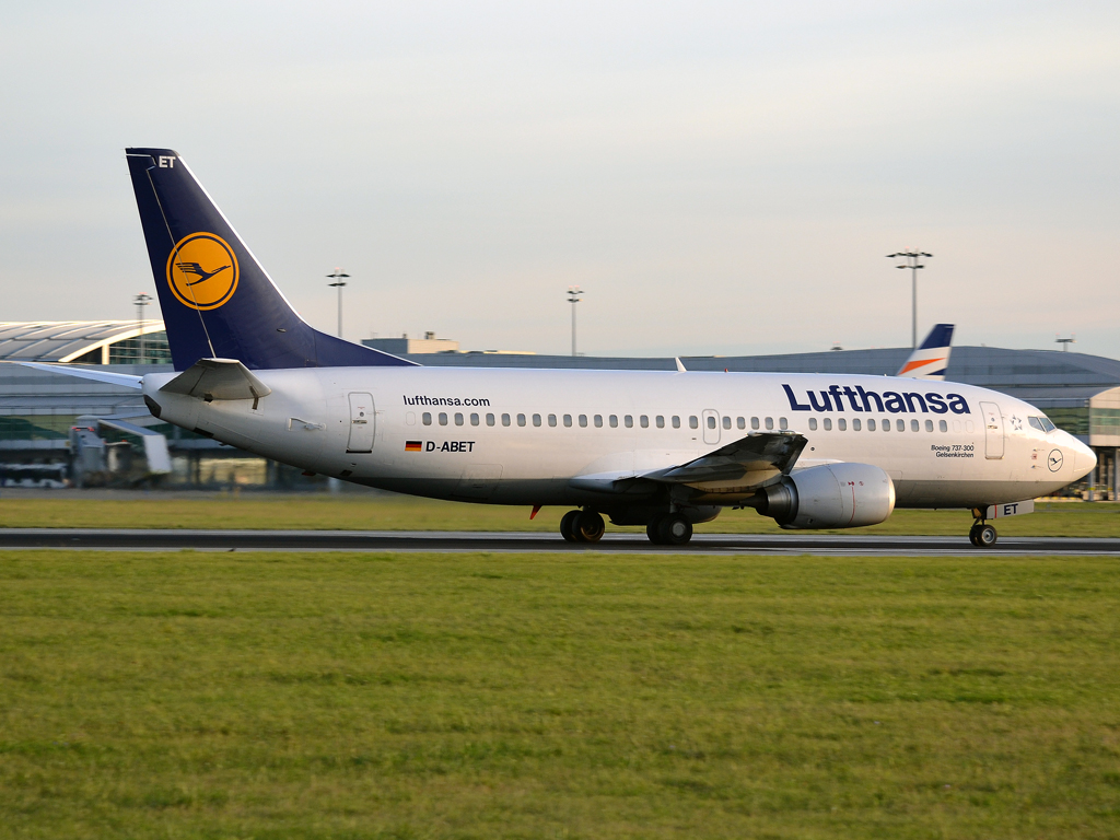 B737-330 Lufthansa D-ABET Prague_Ruzyne (PRG/LKPR) September_21_2012