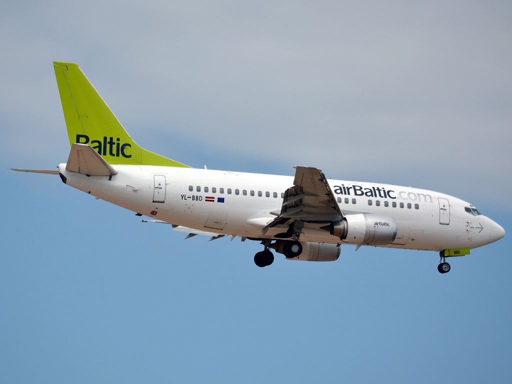 B737-53S Air Baltic YL-BBD Frankfurt_Main (FRA/EDDF) May_27_2012