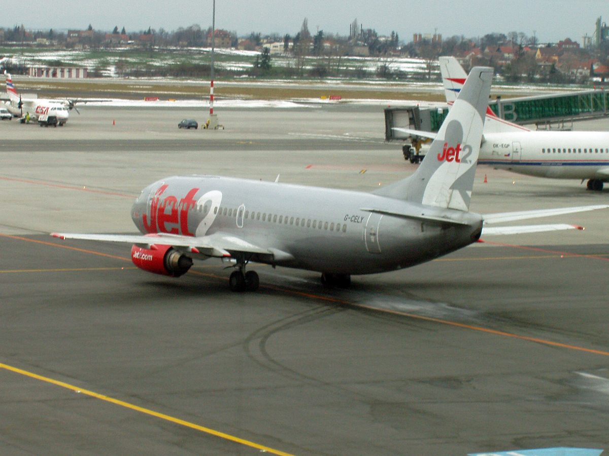 B737-377QC Jet2 G-CELY Prague_Ruzyne (PRG/LKPR) January_31_2007