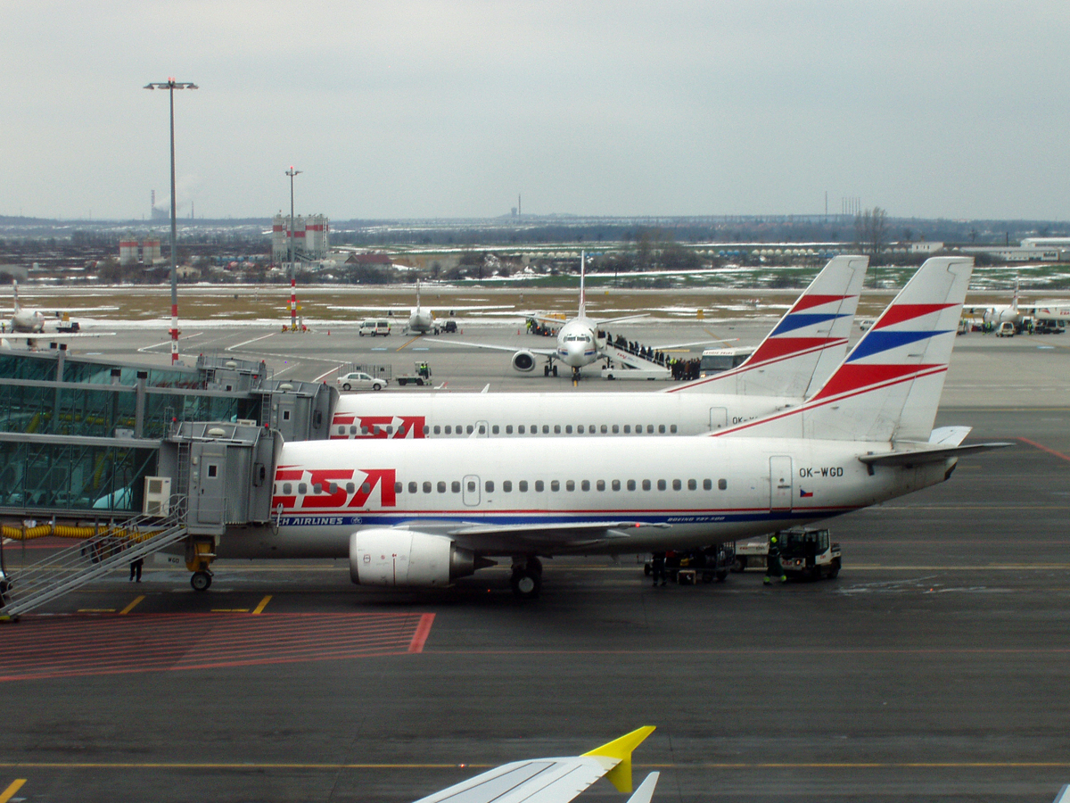 B737-59D ČSA - Czech Airlines OK-WGD Prague_Ruzyne January_31_2007