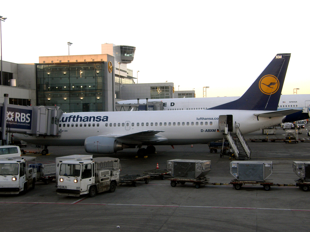 B737-330 Lufthansa D-ABXM Frankfurt_Main March_08_2010