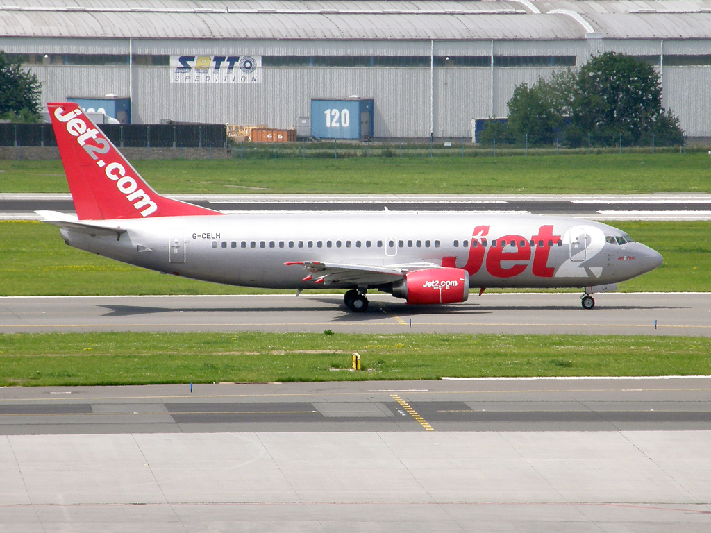 B737-330 Jet2 G-CELH Prague_Ruzyne (PRG/LKPR) July_02_2009