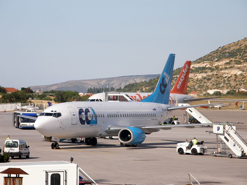 B737-36M Central Charter Airlines - CCA Slovakia OM-CCA Split_Resnik August_7_2010