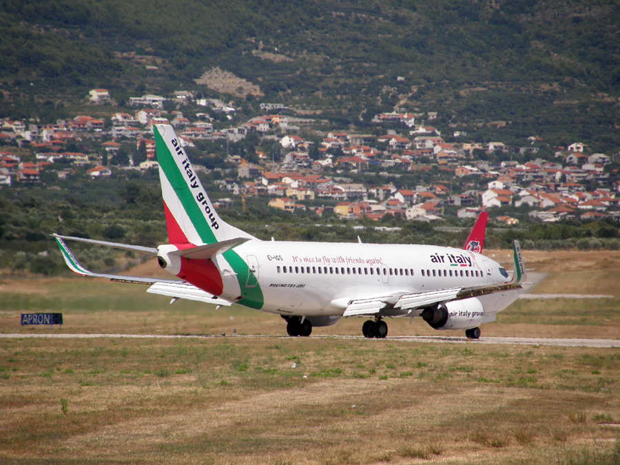 B737-36N Air Italy EI-IGS Split_Resnik August_7_2010