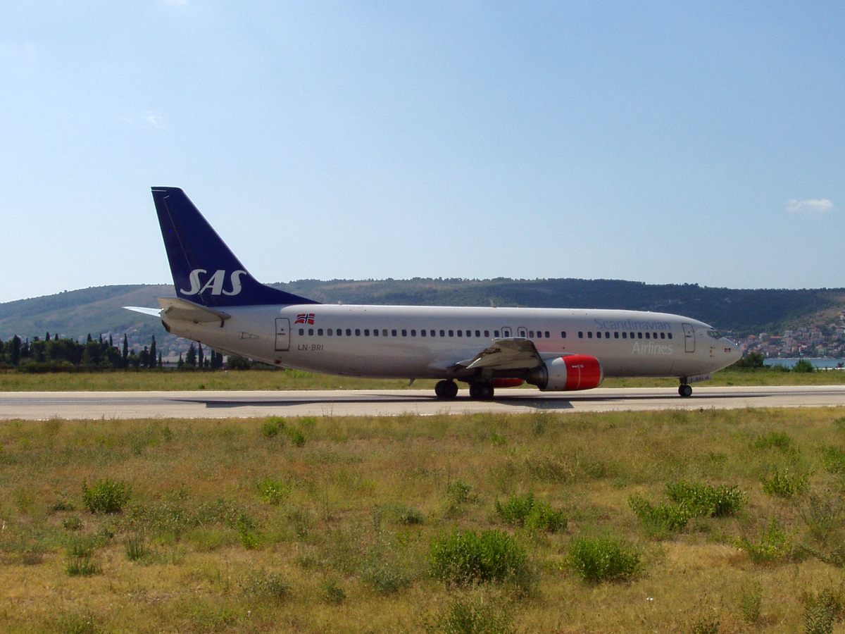 B737-405 SAS Norge LN-BRI Split_Resnik August_9_2008