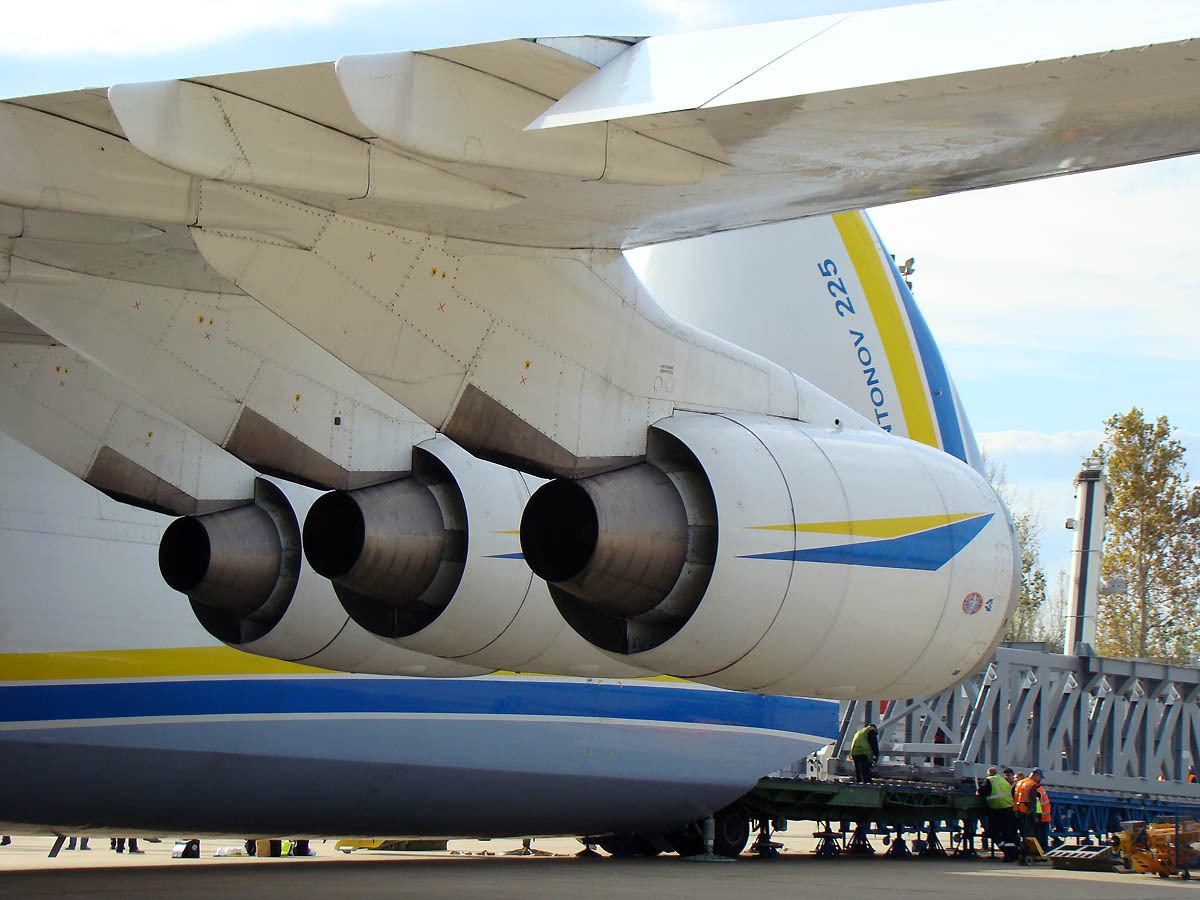 AN-225 Antonov Airlines UR-82060 Zagreb_Pleso (LDZA/ZAG) November_9_2013