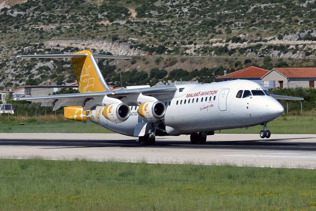 Avro 146-RJ100 Malmo Aviation SE-DSY Split_Resnik (SPU/LDSP) August_6_2011