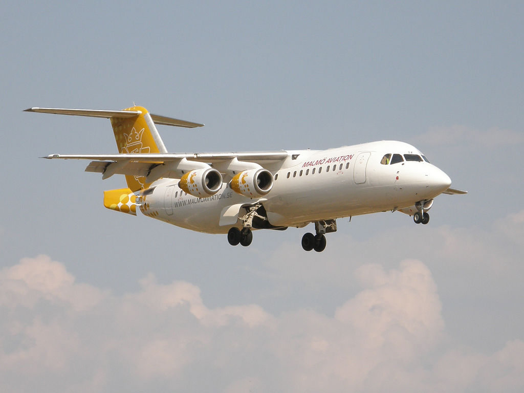 Avro 146-RJ100 Malmo Aviation SE-DSX Split_Resnik (SPU/LDSP) August_08_2009