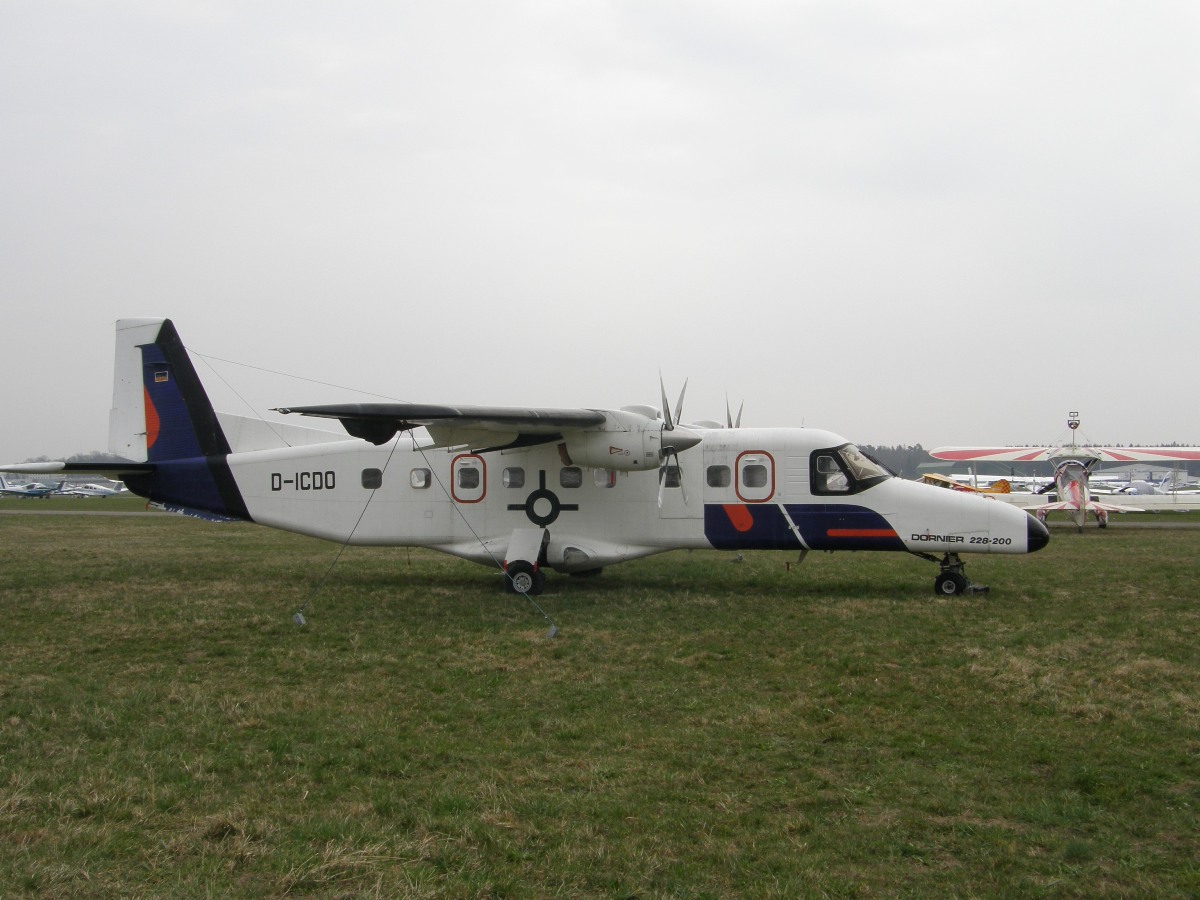 Dornier 228-200 Dornier D-ICDO Friedrichshafen (FDH/EDNY) April_04_2009