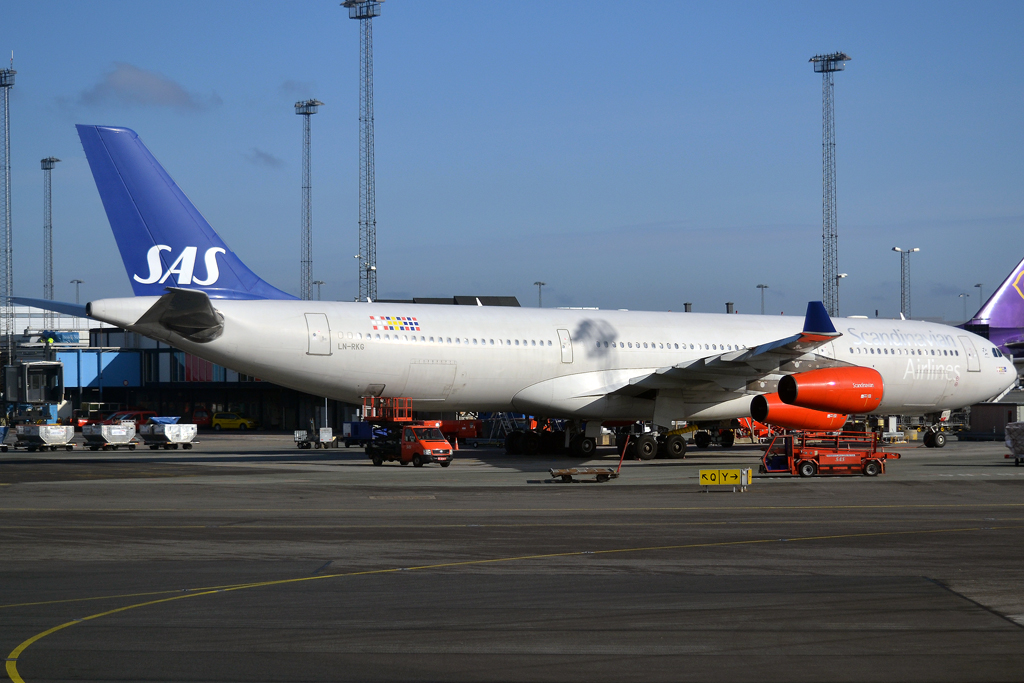 A340-313X SAS Scandinavian Airlines LN-RKG Copenhagen_Kastrup (CPH/EKCH) March_05_2012