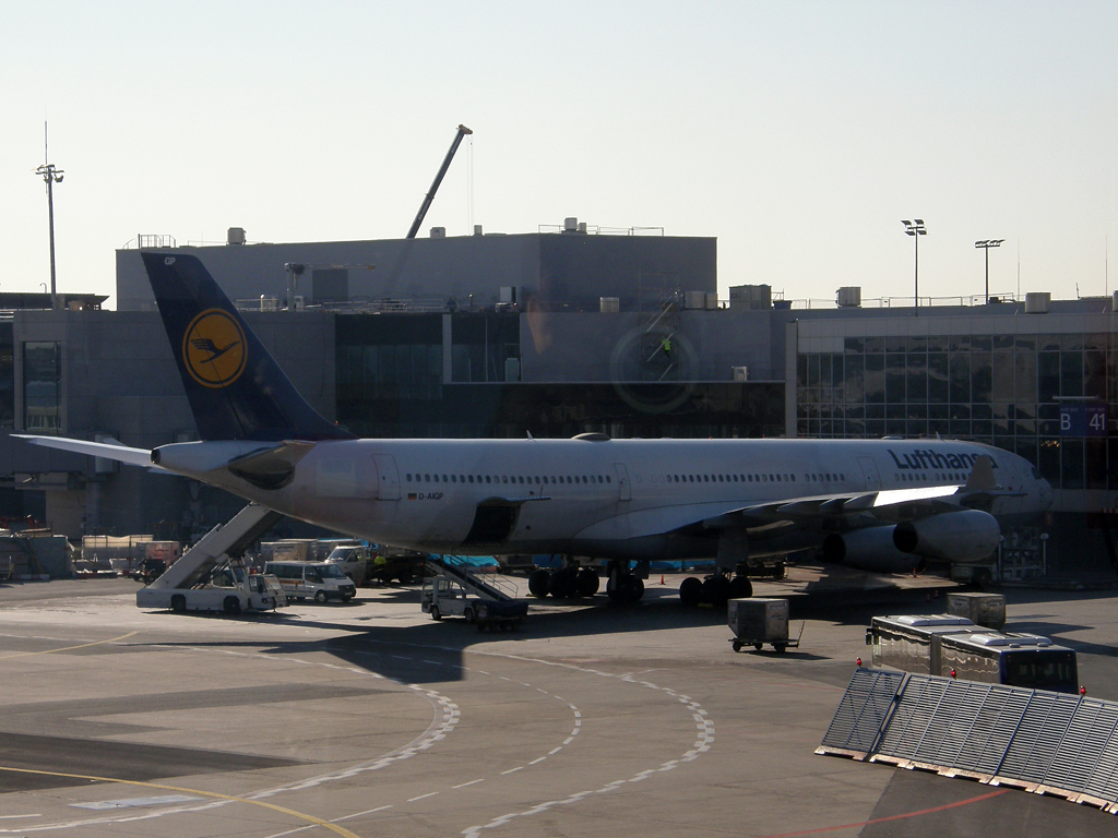 A340-313X Lufthansa D-AIGP Frankfurt_Main March_08_2010