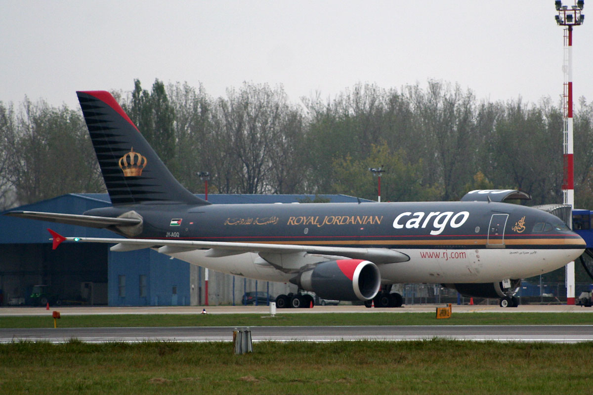 A310-304(F) Royal Jordanian Cargo JY-AGQ Zagreb_Pleso (ZAG/LDZA) October_24_2011