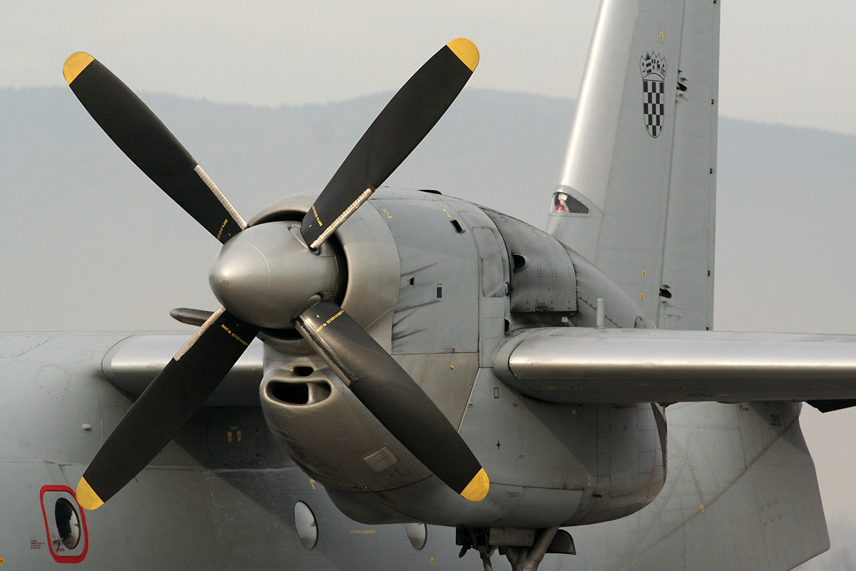 AN-32B Croatia Air Force HRZ 727 Zagreb_Pleso (ZAG/LDZA) December_9_2011