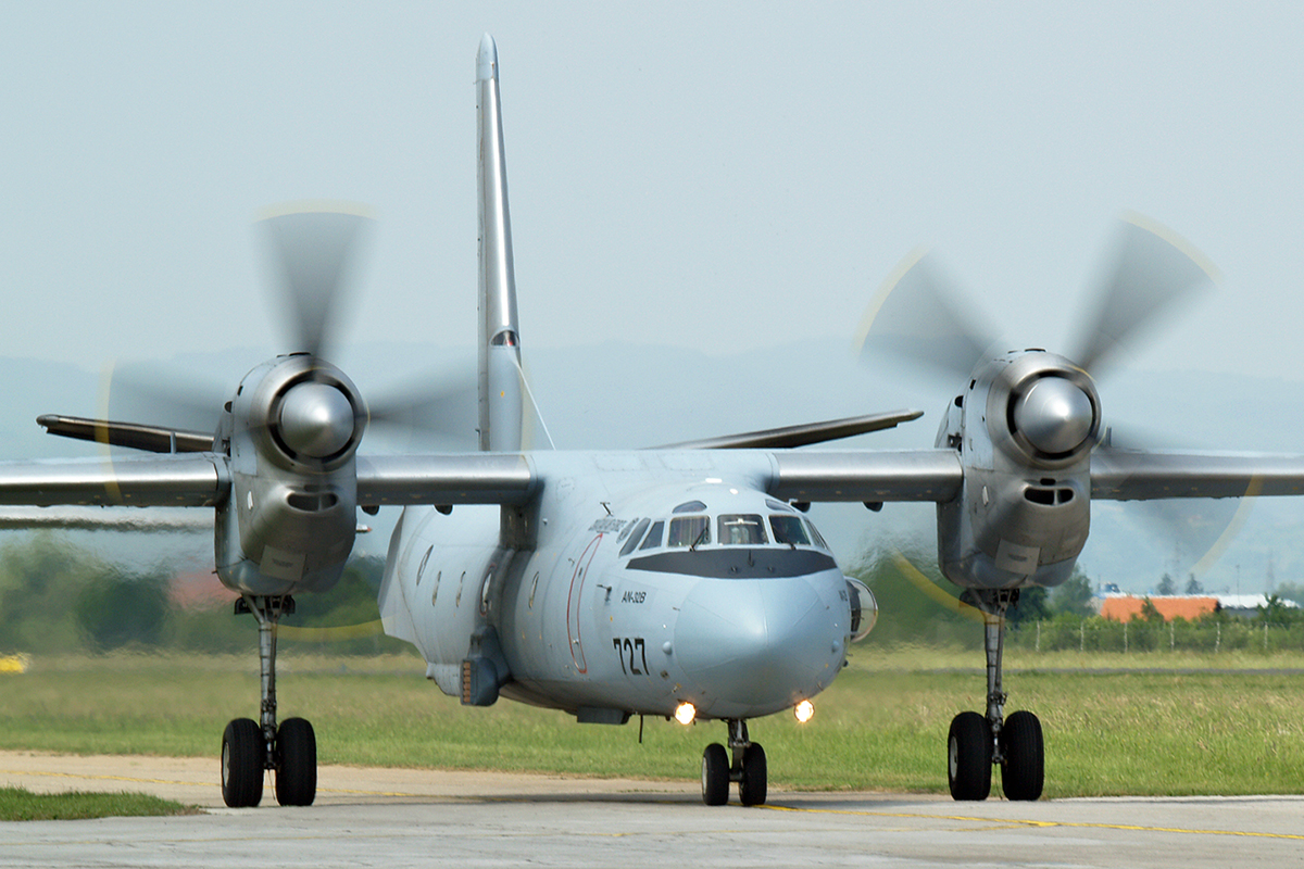 AN-32B Croatia Air Force HRZ 727 Zagreb_Pleso (ZAG/LDZA) May_12_2007