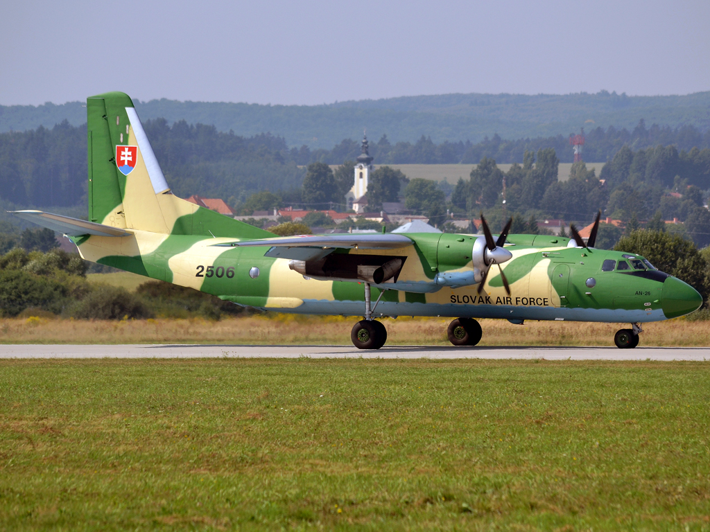 An-26 Slovakia Air Force 2506 Sliac (SLD/LZSL) August_27_2011