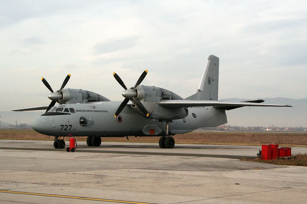 AN-32B Croatia Air Force HRZ 727 Zagreb_Pleso (ZAG/LDZA) December_9_2011