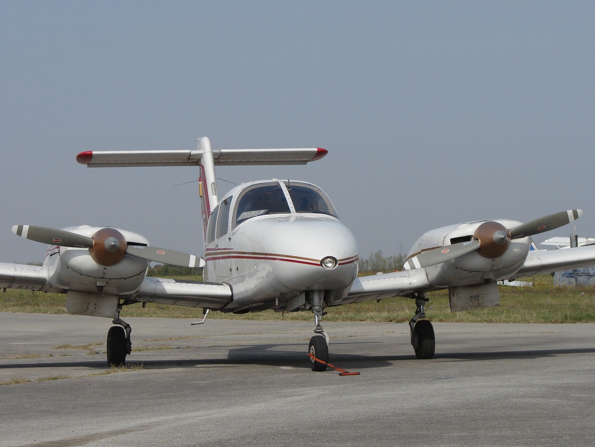 Piper PA-44-180 Seminole, 9A-DPY, Air-Tractor, Osijek-Cepin (OSI/LDOC), September_10_2009.