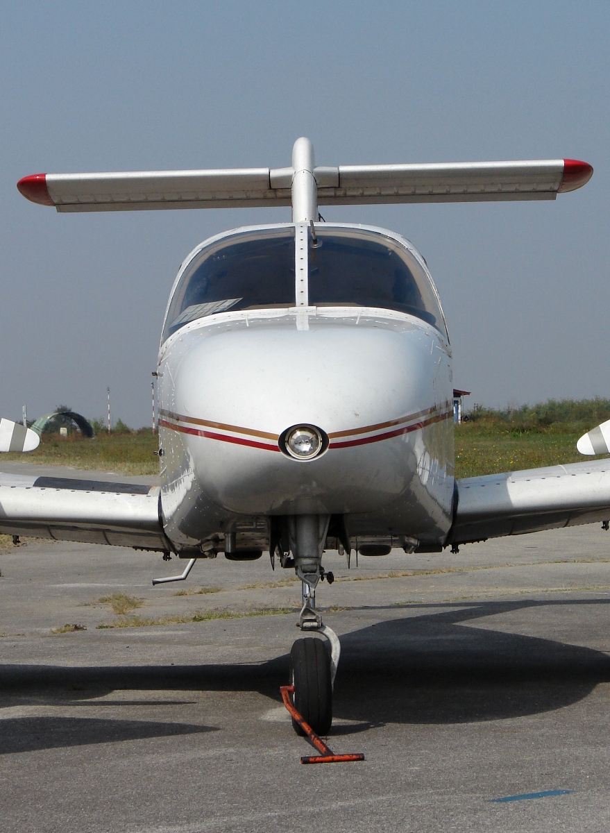 Piper PA-44-180 Seminole, 9A-DPY, Air-Tractor, Osijek-Cepin (OSI/LDOC), September_10_2009.