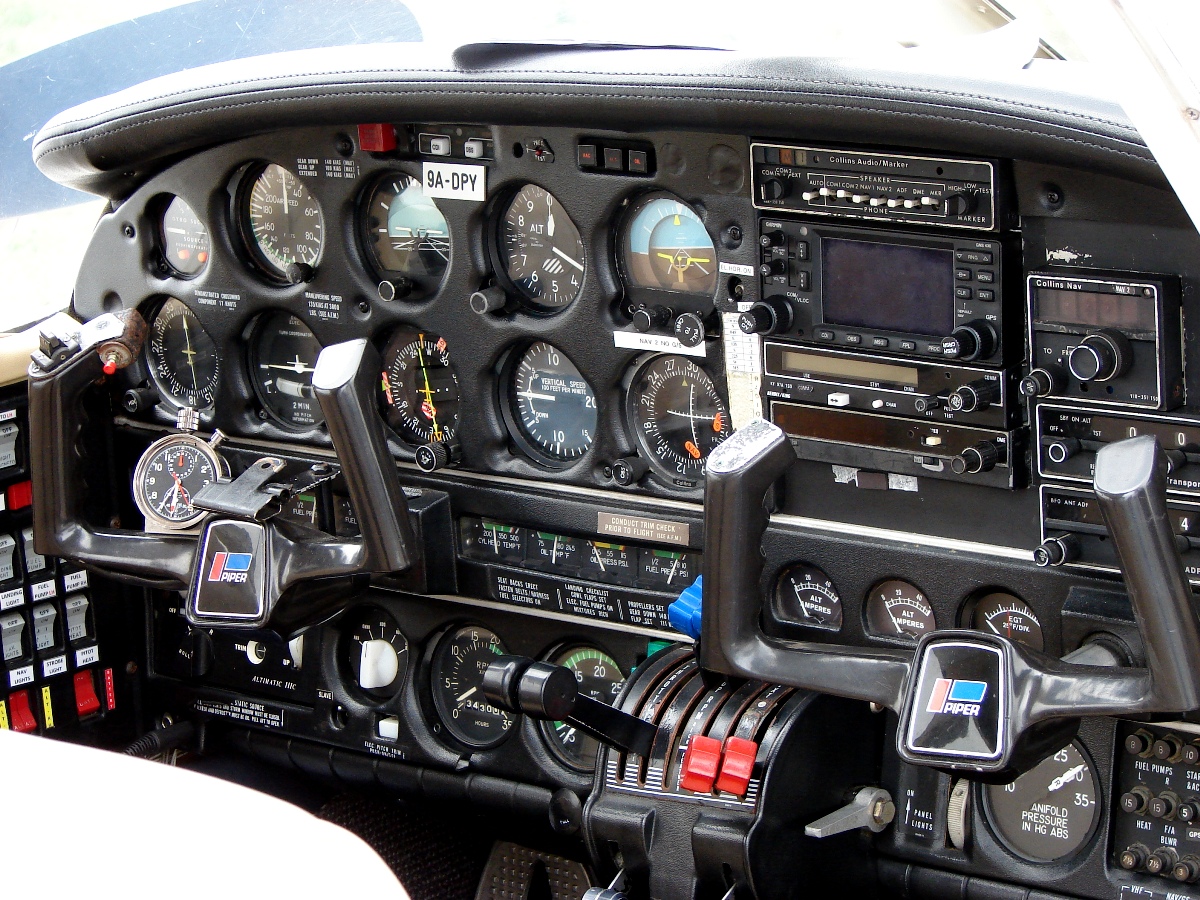 Piper PA-44-180 Seminole, 9A-DPY, Air Pannonia, Osijek-Klisa (OSI/LDOS) July_27_2010.