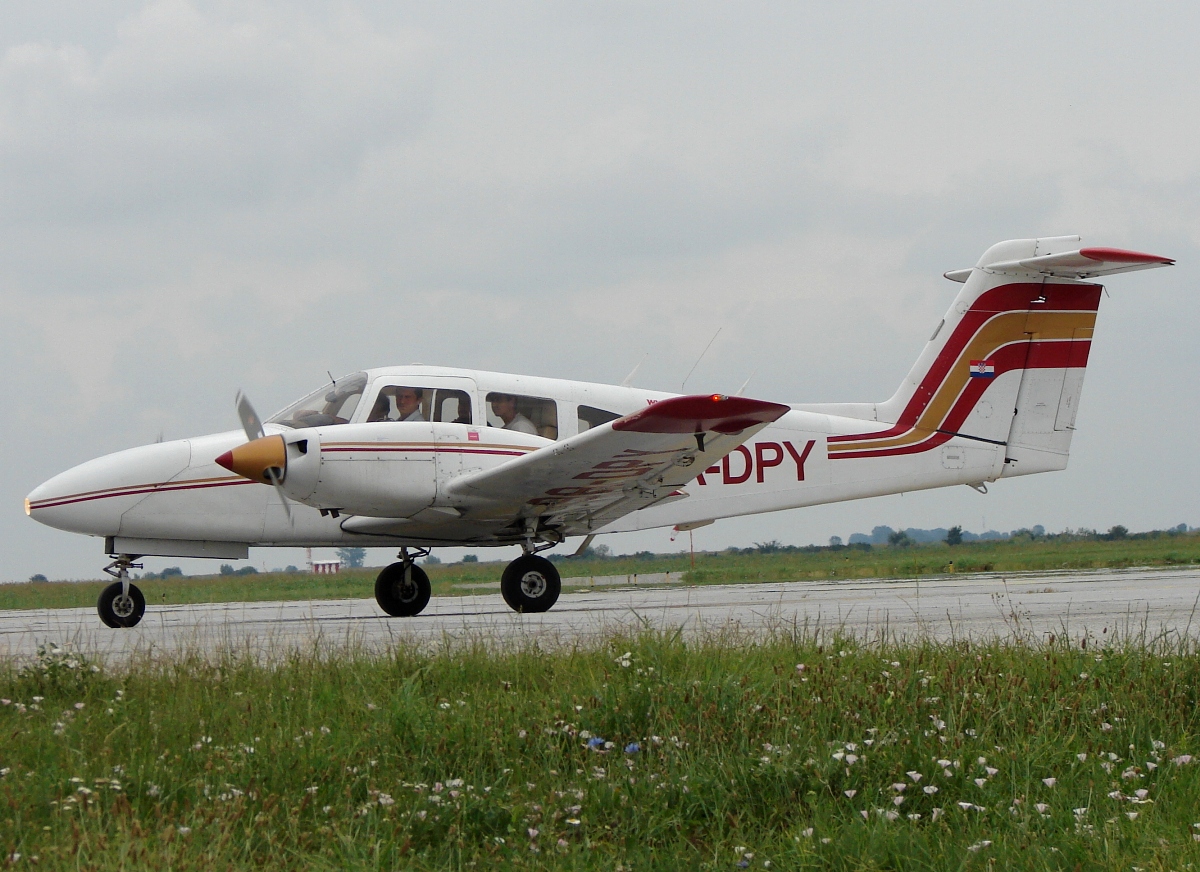 Piper PA-44-180 Seminole, 9A-DPY, Air Pannonia, Osijek-Klisa (OSI/LDOS) July_27_2010.