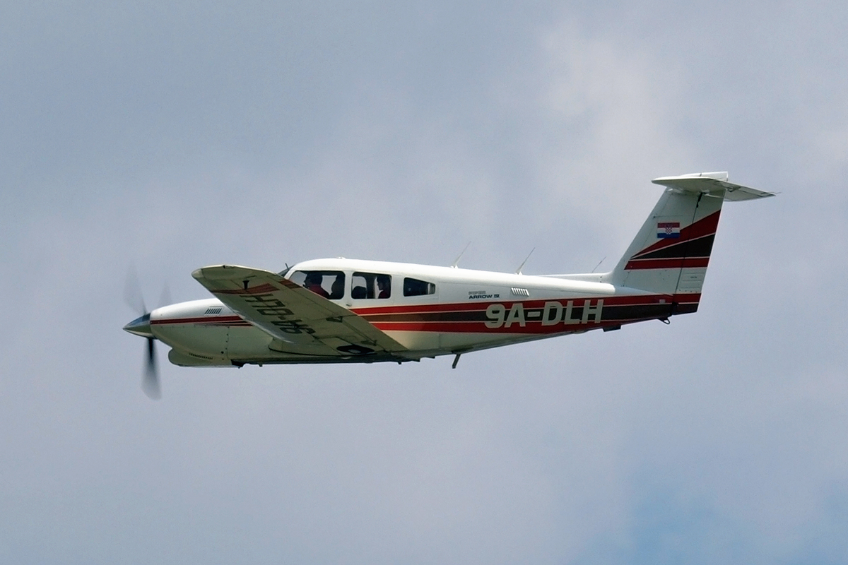 Piper PA-28RT-201T Turbo Arrow IV Untitled 9A-DLH Zagreb_Pleso July_29_2008