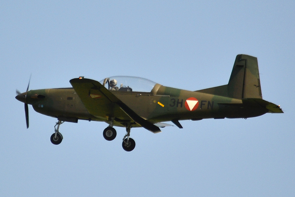 Pilatus PC-7 Austria Air Force 3H-FN Zeltweg (LOXZ) July_01_2011