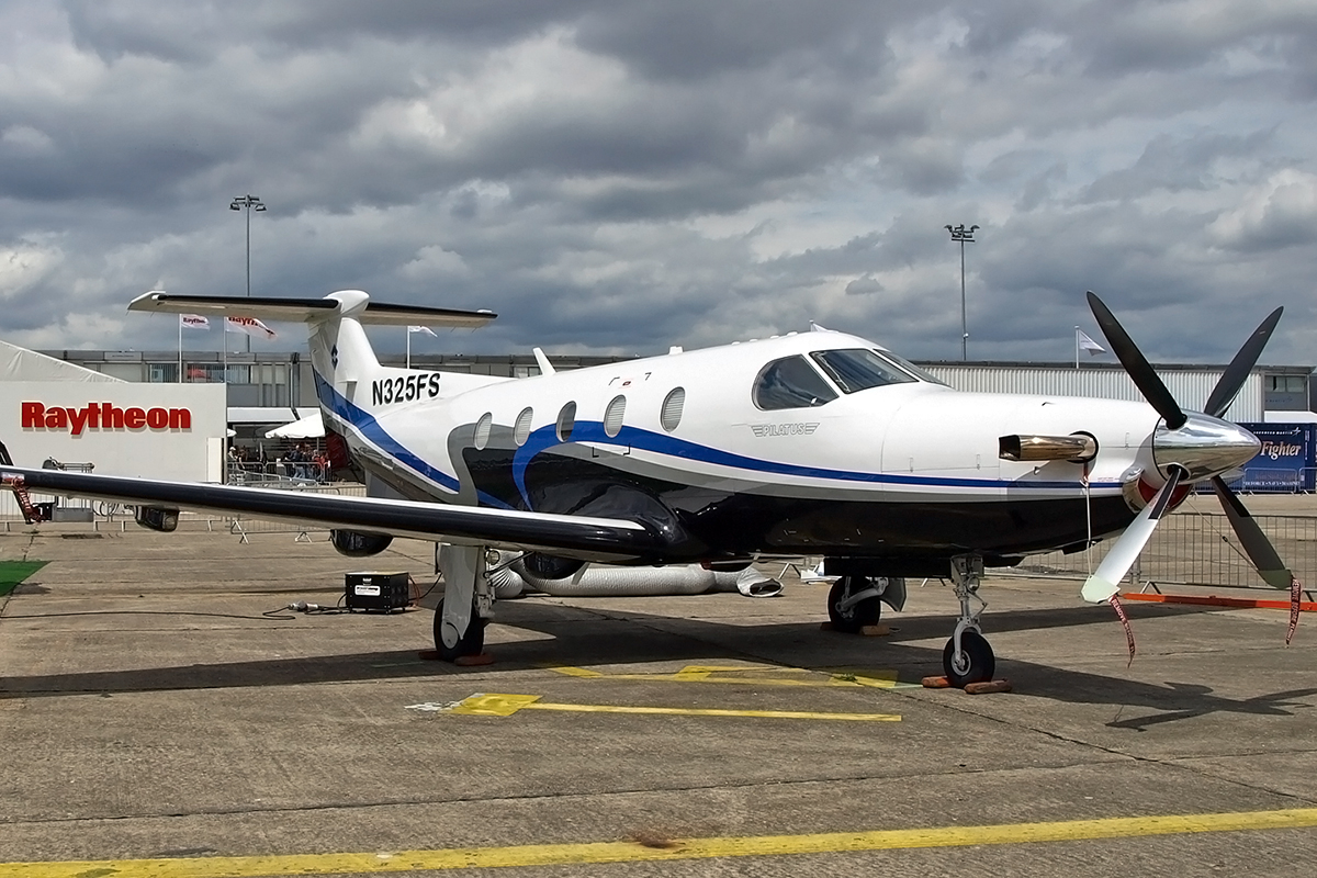 Pilatus PC-12/47 Flir Systems Aviation Llc N325FS Paris_Le_Bourget June_24_2007