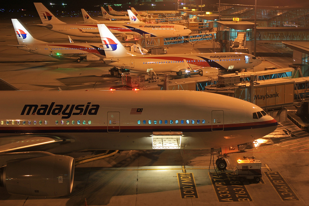 B777-2H6ER Malaysia_Airlines 9M-MRD Kuala Lumpur International November_27_2013