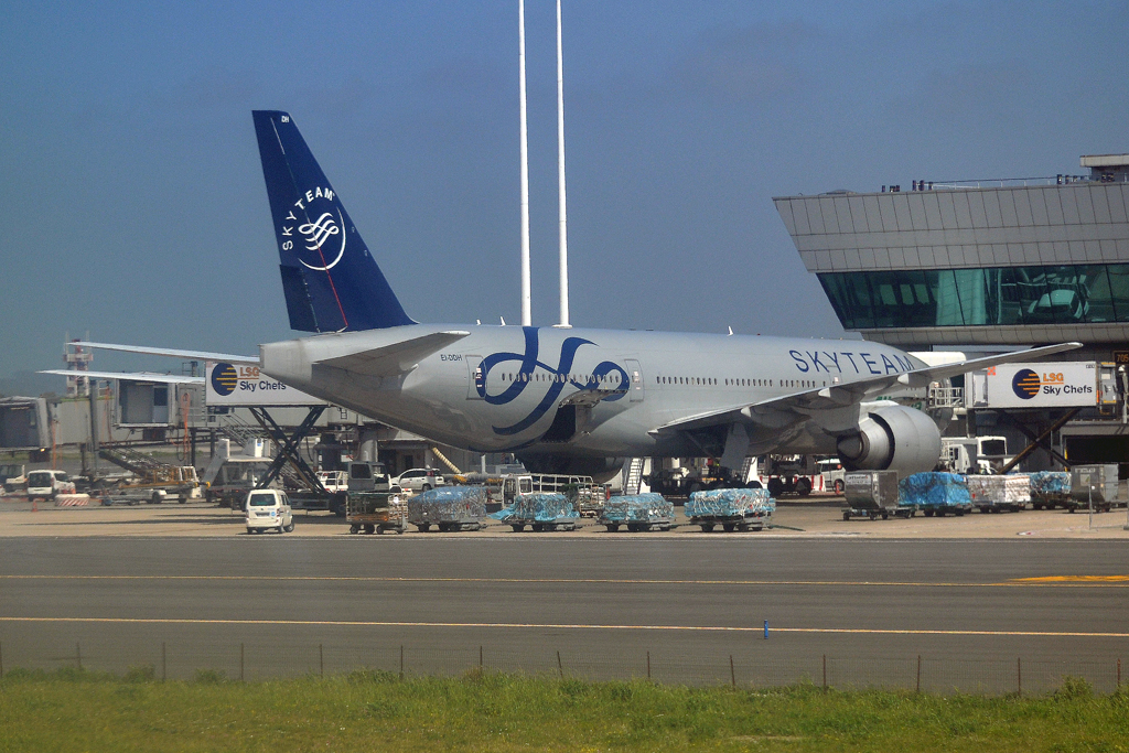 B777-243/ER Alitalia (SkyTeam) EI-DDH Rome_Fiumicino (FCO/LIRF) March_31_2015