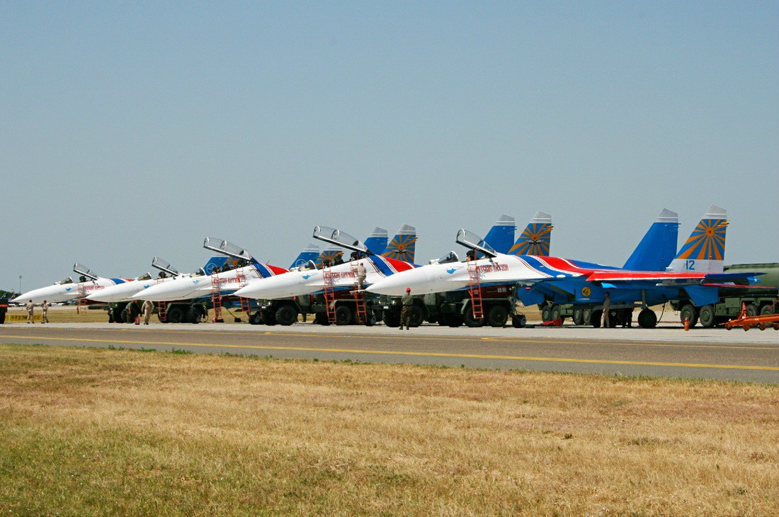 Sukhoi Su-27 Flanker B 12 BLUE Russia Air Force Kecskemet (LKHE) August_04_2013